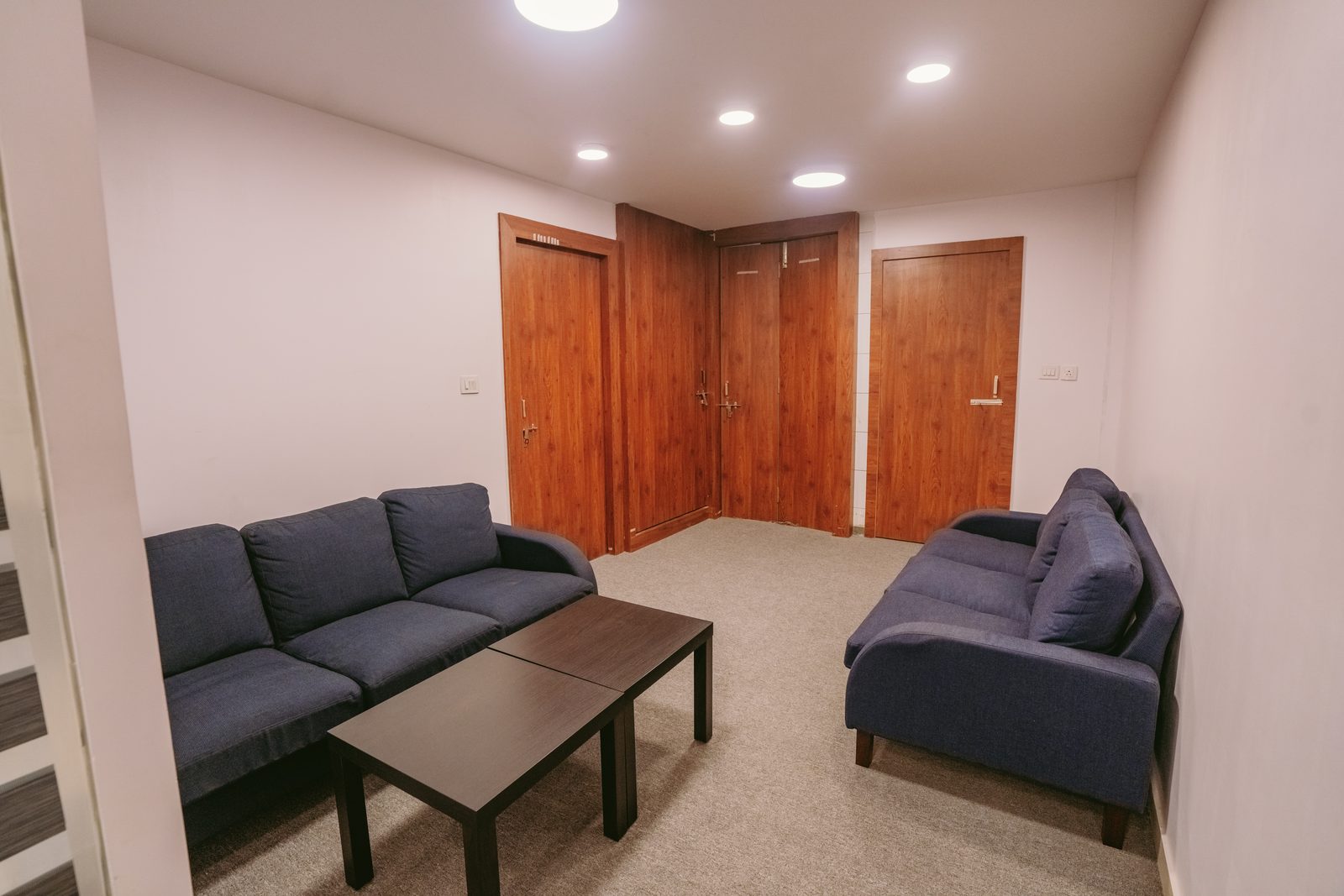 Reception lounge with sofa seating