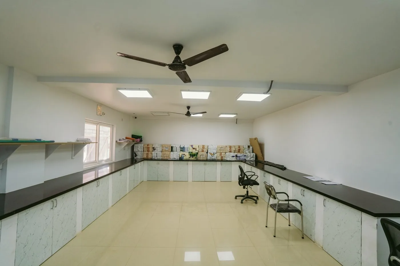 Service counters, Karmika Seva Kendra, Candidscape